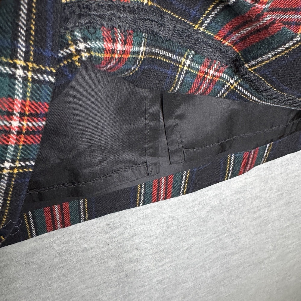 Classic Red & Black Plaid A-Line Skirt - Picture 8 of 10